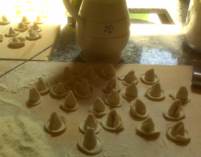 capeletti Making capeletti