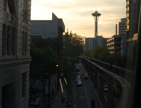 spaceneedle_frommonorail2 spaceneedle_frommonorail2